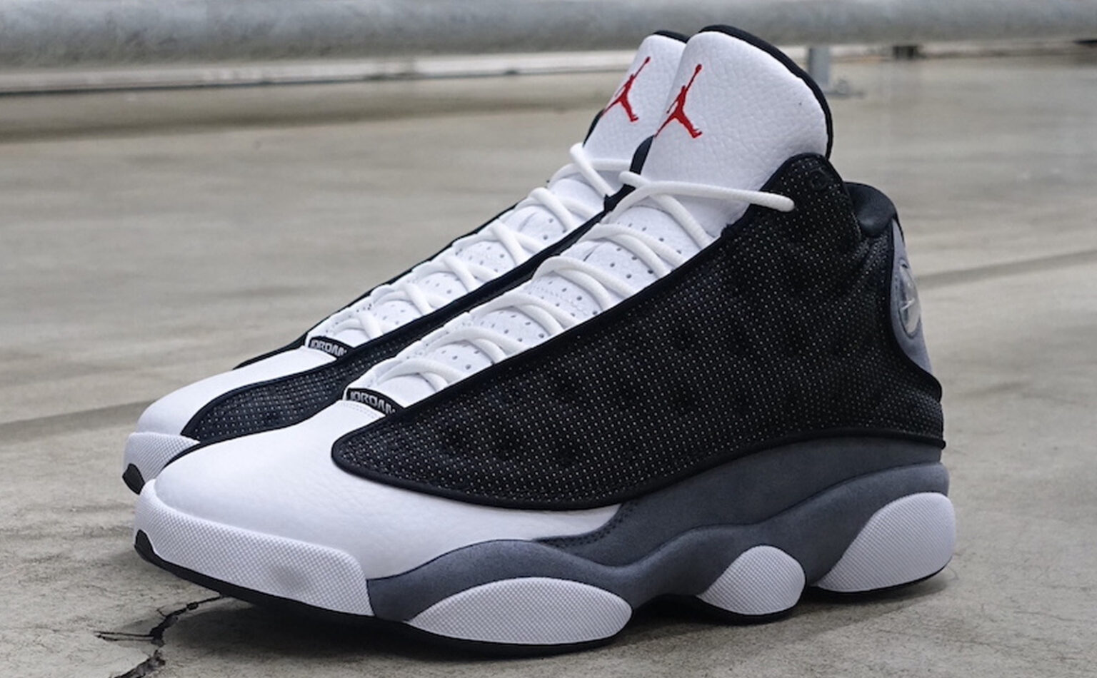 JORDAN BRAND AIR JORDAN 13 RETRO “BLACK FLINT” “MICHAEL JORDAN” 特集ページ