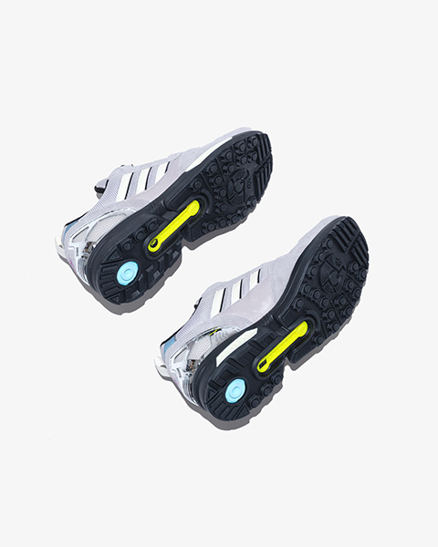 今年の1月に購入しました ⠀ ⠀ ⠀ ⠀ 𝙚𝙎𝙉𝙀𝘼𝙆𝙀𝙍 𝘿𝙚𝙗𝙪𝙩__________